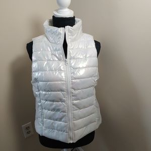 Aeropostale White Pearlized Puffer Vest NWT L